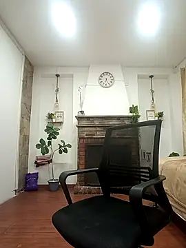 karlamorris  online show from September 2025 01:29:01 PM