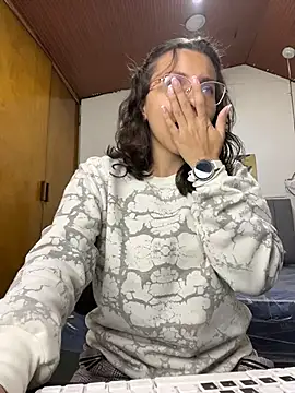 karlamorris  online show from February 2026 01:12:01 PM