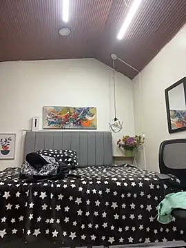 karlamorris  online show from April 2026 01:05:02 PM