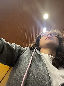 karlamorris  online show from March 2026 01:24:01 PM