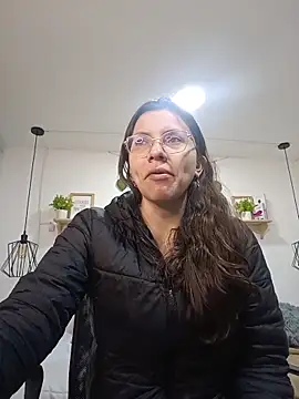 karlamorris  online show from October 2025 01:45:02 PM