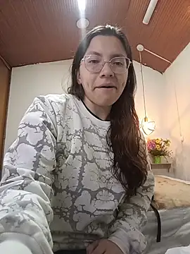 karlamorris  online show from December 2025 01:24:02 PM