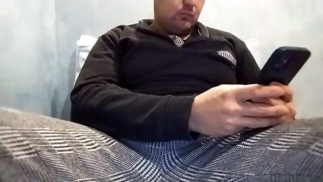 alexfala99 online show from November 2025 06:41:01 PM