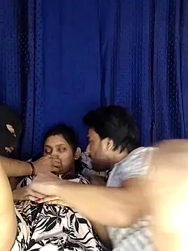 Snapshot of Sexy_DarloSiya chatting on December 2025 05:18:01 PM Sexy DarloSiya online show from December 2025 05:18:01 PM