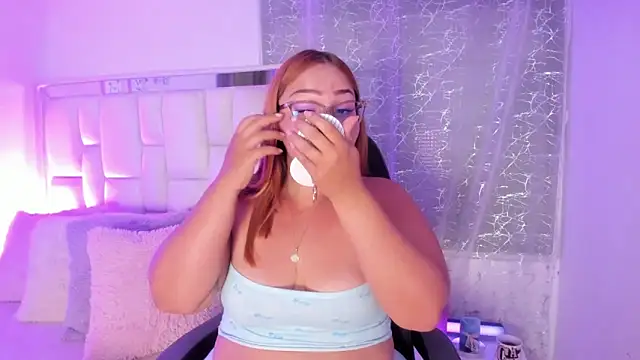 LeahxBarker online show from April 2026 02:03:02 AM