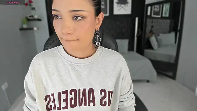 renee shelby  online show from January 2026 07:50:02 PM