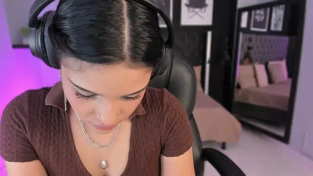 renee shelby  online show from March 2026 08:26:02 PM