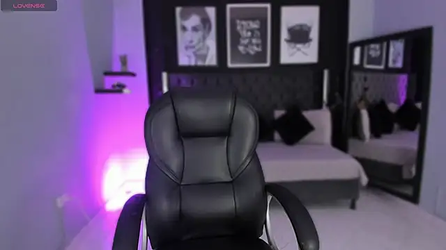 renee shelby  online show from January 2026 08:18:02 PM