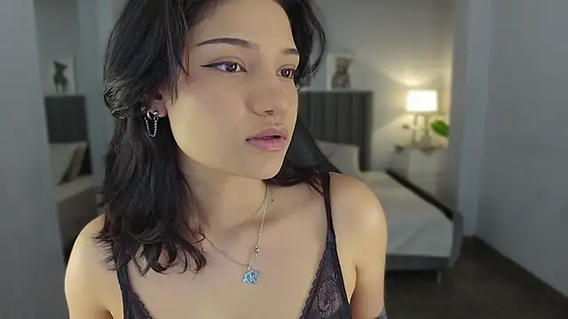 renee shelby  online show from September 2025 09:15:01 PM