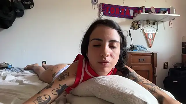 sw333tVicky online show from June 2026 02:51:02 PM
