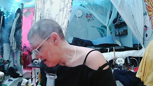 juscjen online show from February 2026 12:27:02 PM