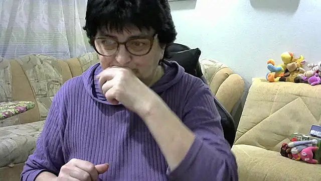 Snapshot of IsXLoves chatting on February 2026 05:21:01 PM IsXLoves online show from February 2026 05:21:01 PM