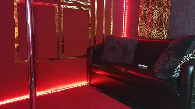 Snapshot of alissa4blonde chatting on September 2025 06:31:02 AM alissa4blonde online show from September 2025 06:31:02 AM