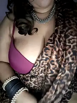 Snapshot of Leo_shreya_888 chatting on March 2025 02:55:02 PM Leo shreya 888 online show from March 2025 02:55:02 PM