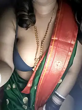 Snapshot of Leo_shreya_888 chatting on December 2024 04:03:02 PM Leo shreya 888 online show from December 2024 04:03:02 PM