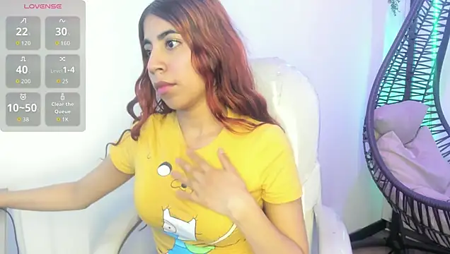 lunitaa18 online show from April 2026 08:48:01 PM