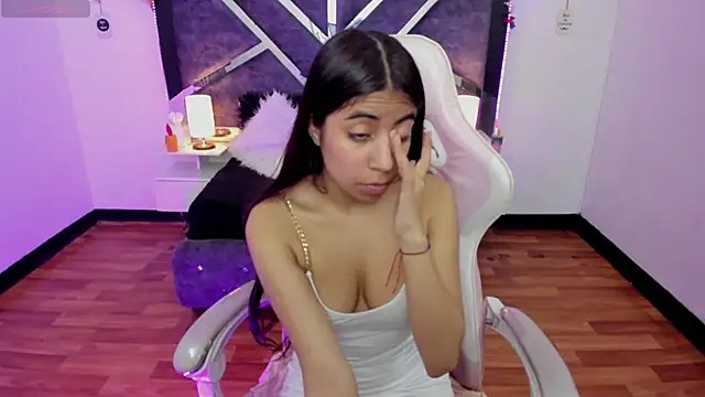 Snapshot of lunitaa18 chatting on February 2025 11:25:02 PM lunitaa18 online show from February 2025 11:25:02 PM
