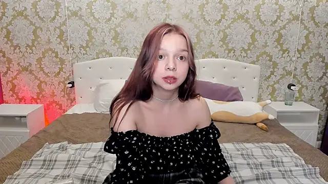Snapshot of crystal_lilith chatting on January 2025 10:52:02 PM crystal lilith online show from January 2025 10:52:02 PM