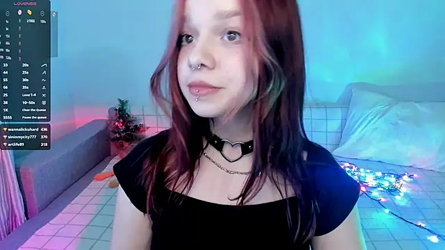 Snapshot of crystal_lilith chatting on December 2024 08:32:02 AM crystal lilith online show from December 2024 08:32:02 AM