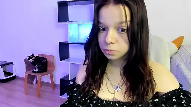 Snapshot of crystal_lilith chatting on February 2025 12:30:02 PM crystal lilith online show from February 2025 12:30:02 PM
