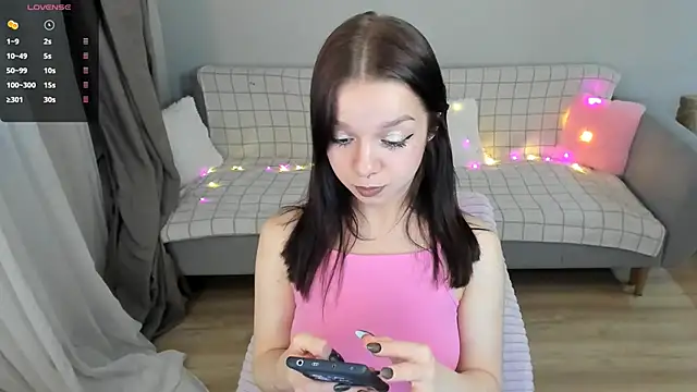 crystal lilith online show from February 2026 03:00:01 PM