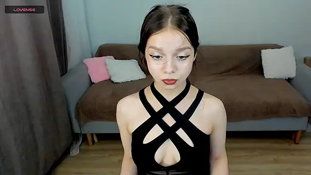 Snapshot of crystal_lilith chatting on May 2026 01:33:01 PM crystal lilith online show from May 2026 01:33:01 PM