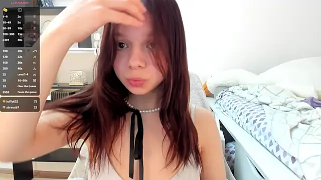 Snapshot of crystal_lilith chatting on February 2025 03:27:02 PM crystal lilith online show from February 2025 03:27:02 PM