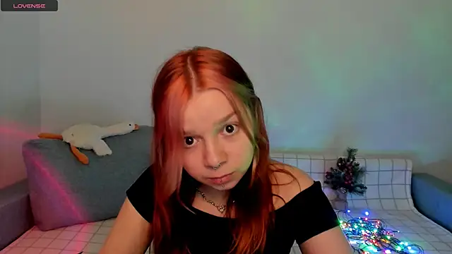 Snapshot of crystal_lilith chatting on December 2024 05:15:01 AM crystal lilith online show from December 2024 05:15:01 AM