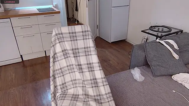 crystal lilith online show from November 2025 07:17:02 PM