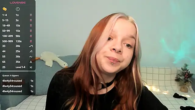 Snapshot of crystal_lilith chatting on December 2024 01:22:02 PM crystal lilith online show from December 2024 01:22:02 PM