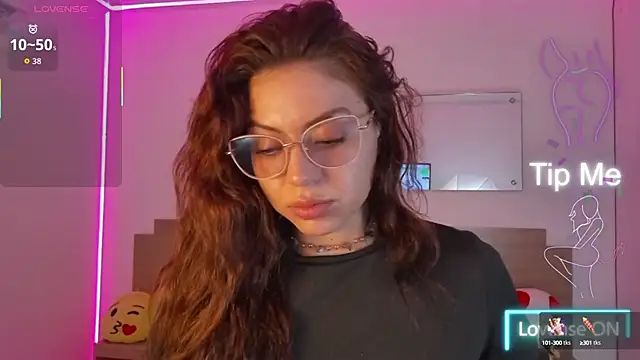 april dumont online show from September 2025 04:18:01 PM