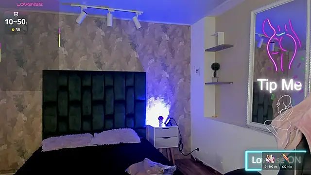 april dumont online show from January 2026 11:39:02 AM