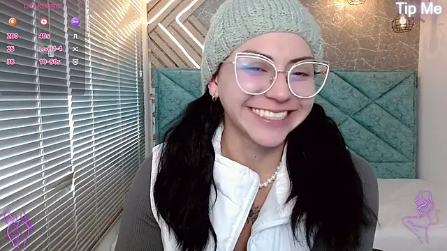 april dumont online show from March 2025 02:08:02 PM