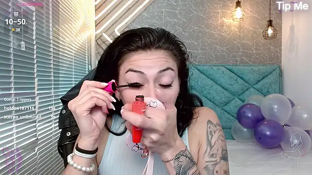 april dumont online show from March 2025 03:44:01 PM