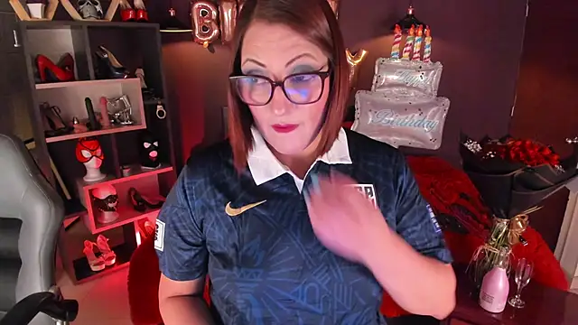 Veronica Jacobss online show from June 2026 07:20:01 PM