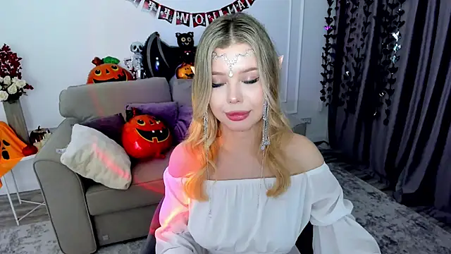 FollowLovee online show from October 2025 05:42:02 PM