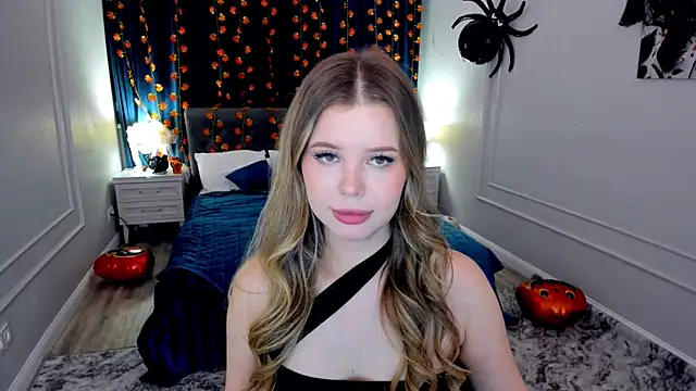Snapshot of FollowLovee chatting on October 2025 07:44:02 PM FollowLovee online show from October 2025 07:44:02 PM