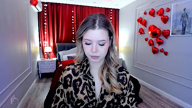 FollowLovee online show from March 2026 07:54:02 PM