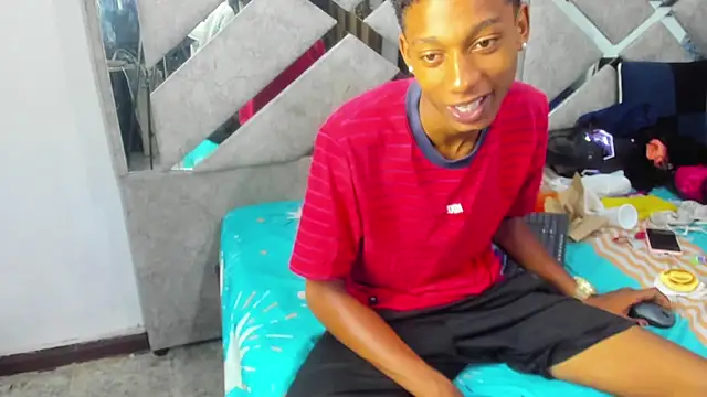 Snapshot of EvaxEmma chatting on February 2026 02:08:02 PM EvaxEmma online show from February 2026 02:08:02 PM