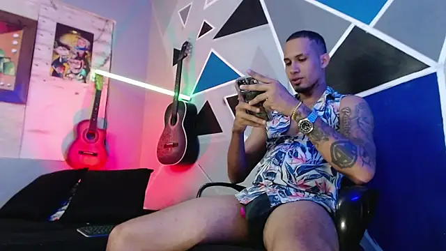 MagnusFrost online show from November 2025 03:43:02 AM