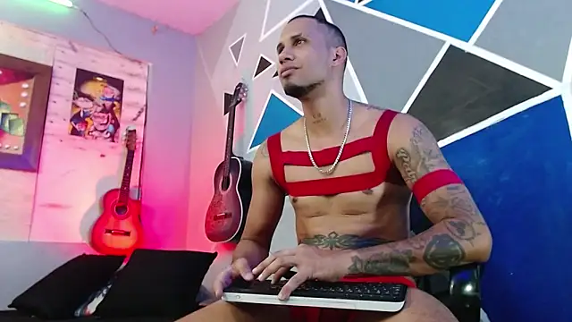 MagnusFrost online show from December 2025 03:00:02 AM