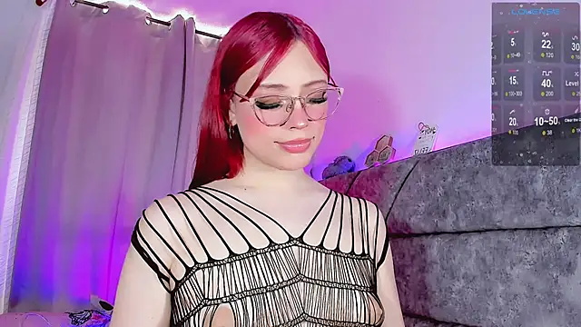 Valentina Alba online show from November 2025 05:12:02 PM