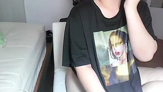 iamMalixxx online show from February 2026 12:05:01 PM