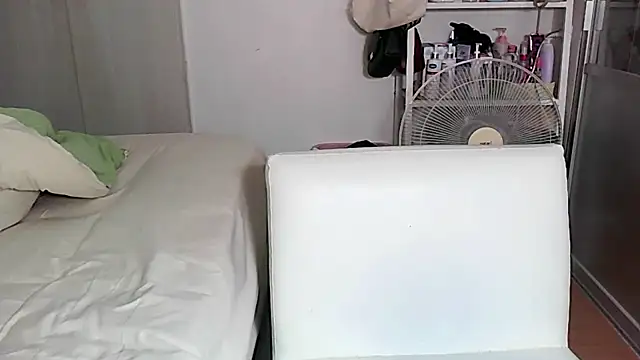 iamMalixxx online show from March 2026 02:23:01 PM