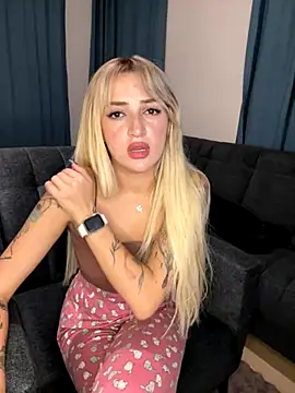 yaprakmericc online show from November 2025 07:29:01 PM