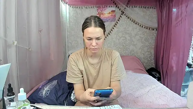Snapshot of leila_bambi_ chatting on July 2026 04:30:02 AM leila bambi online show from July 2026 04:30:02 AM