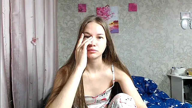 leila bambi  online show from October 2025 08:01:01 PM