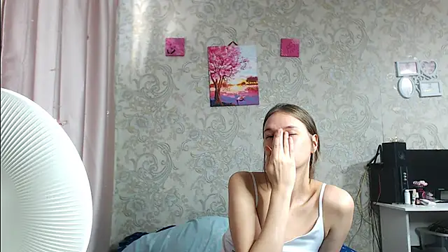 leila bambi  online show from November 2025 07:13:01 AM