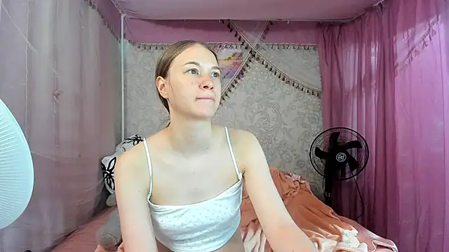 leila bambi  online show from June 2026 01:55:02 PM