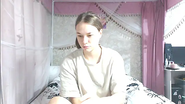 leila bambi  online show from November 2025 11:53:01 AM